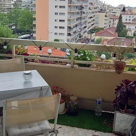 Apartment A Vous Cannes